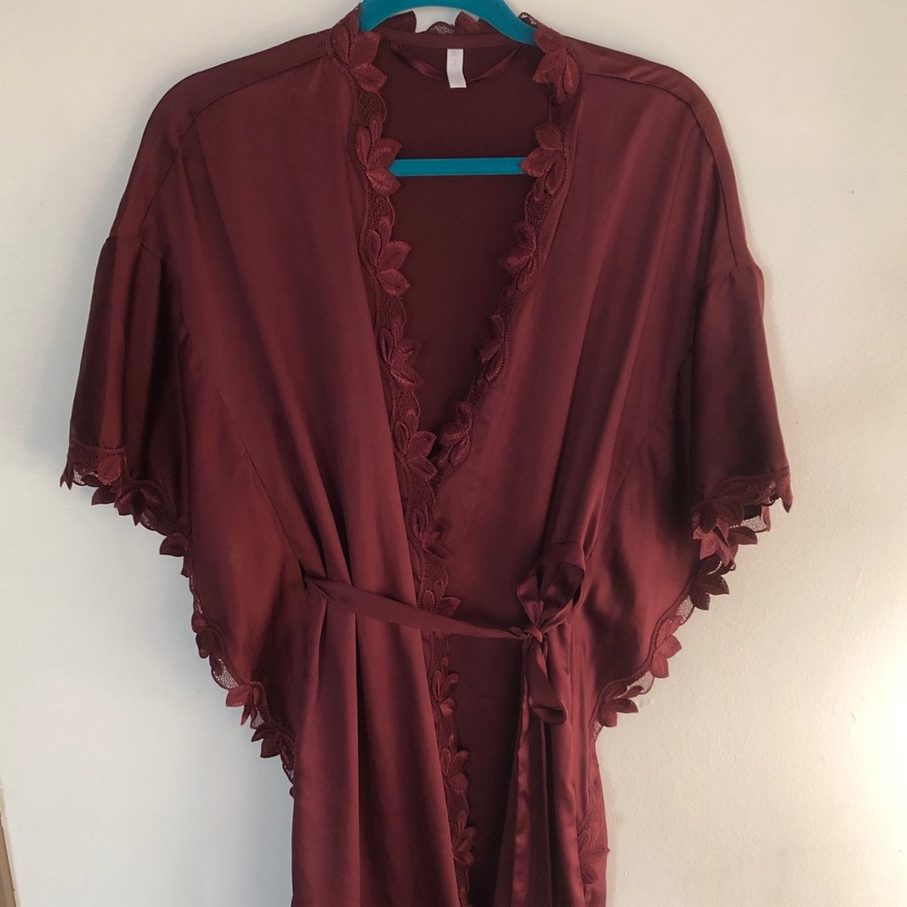 Kimono style robe